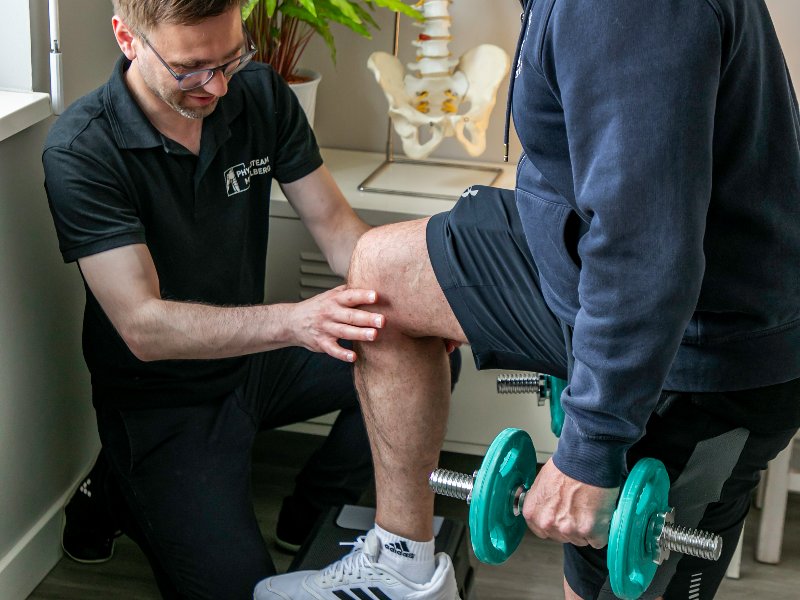 Ausfallschritte als Aufwärmübung — Krankengymnastik im Physioteam Mühlberg Rostock